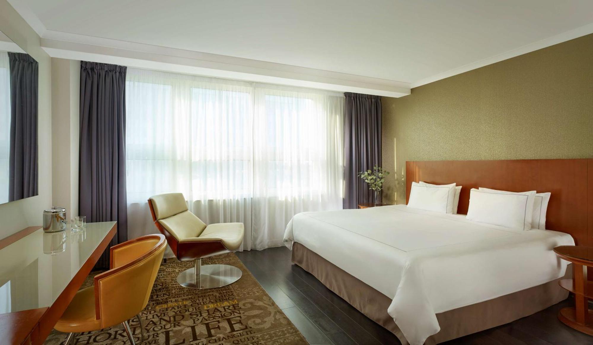 Executive King Room,1516332490:JPEG