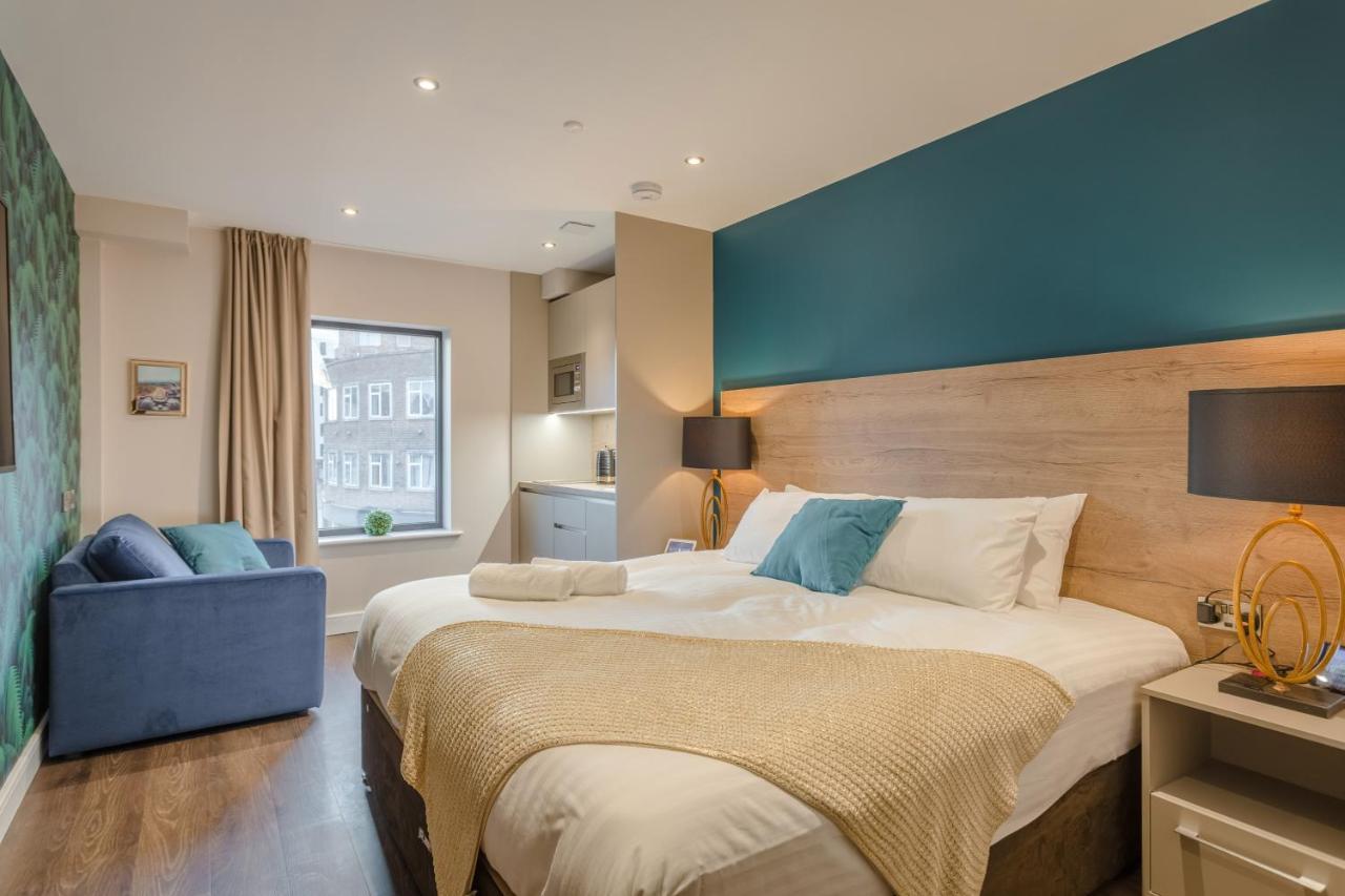 Triple Room,978062842:JPEG